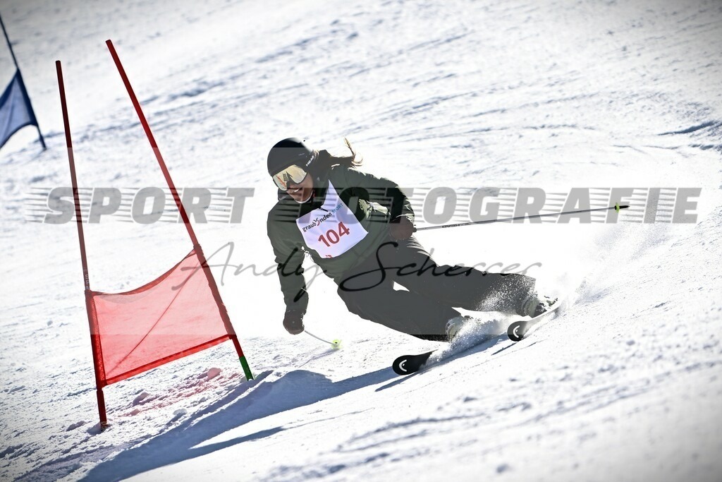 DSC_8876a | Kaufen Sie Sportbilder im Onlineshop von Andy Scherrer Sportfotografie. Faszinierende Bilder von Sportevents aus der ganzen Schweiz. Fussball, Frauenfussball, Unihockey, Handball, Schwingen und weiteren Sportarten. - Realisiert mit Pictrs.com