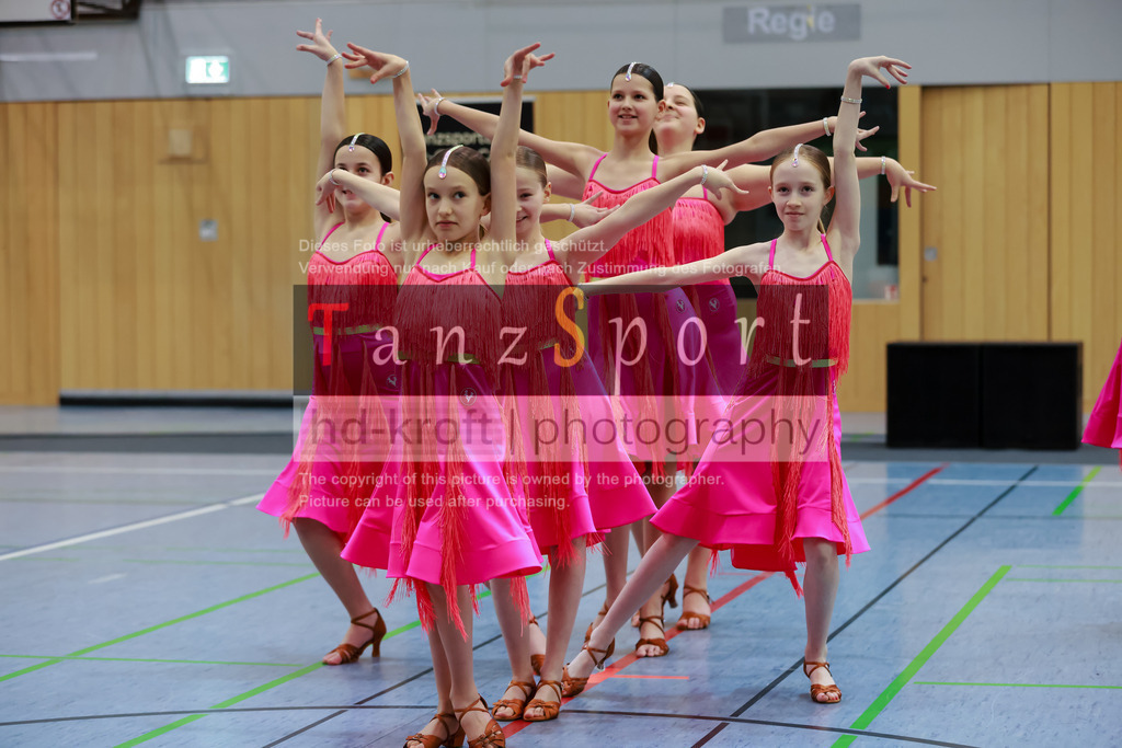 20260307_Solo-Forma_BL2_Nbg09517 | Tanzsportbilder, Standardtanz, Lateintanz, WDSF, DTV, LTVB, dancecomp, goc, hessen tanzt, blaues band der spree, walzer, tango, wiener walzer, slowfox, quickstepp, samba, rumba, cha-cha-cha, paso doble. jive, hd-kroft photography, turniertanzsport