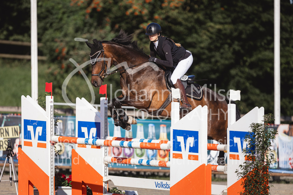 240714_BHO_M1-Spr-119 | Deine schönsten Turniermomente als professionelle Fotos! Entdecke hochwertige Pferdesport-Fotografie im Online-Shop. Jetzt Fotos finden & bestellen!