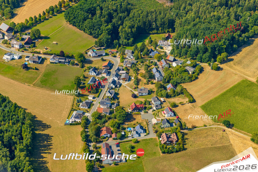 Luftaufnahme Mödlitz Schneckenlohe - Die Luftaufnahme wurde 2025 vom UL-Flugzeug heraus erstellt ( keine Drohne ) - Hochauflösende Luftaufnahme - für professionelle Ausdrucke geeignet. Die Geschenkidee !Mit Lizenz und Bildrechte bestellbar