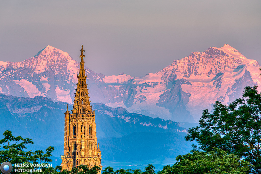 Bern_0064 | Alle Bilder von Heinz Vonäsch Fotografie können alle zu günstigen Preisen gekauft werden! Download der Bilder, Ausdrucke, Postkarten, Tassen T-Shirts, Kalender, Alu- Dibond usw. - Realisiert mit Pictrs.com