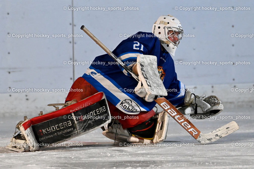 EC Tigers Paternion vs. EC Feld am See Ledenitzen | #21 Lesacher Jürgen EC Tigers Paternion, EC Tigers Paternion vs. EC Feld am See Ledenitzen, EC Tigers Paternion vs. EC Feld am See Ledenitzen am 19.01.2025 in Villach (Eisplatz Paternion), Austria, (Photo by Bernd Stefan)