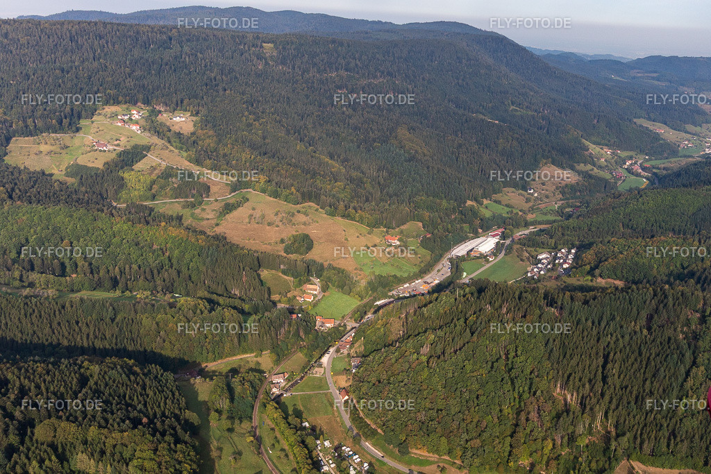 Mulag Fahrzeugwerk Heinz Wössner GmbH | Luftbild: Mulag Fahrzeugwerk Heinz Wössner GmbH in Oppenau im Bundesland Baden-Württemberg in Deutschland. Foto: IMG_008882.jpg vom 20.09.2020 durch Werner Riehm/FLY-FOTO.de - Realisiert mit Pictrs.com