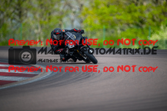 MaZZes_Fotomatrix_240415_6007705_5220 | S2