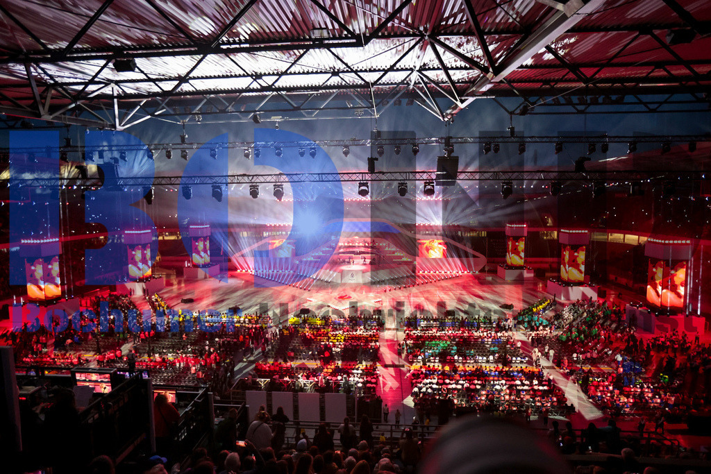 SES_TTGOPC20250716-194 | bond - Realisiert mit Pictrs.com