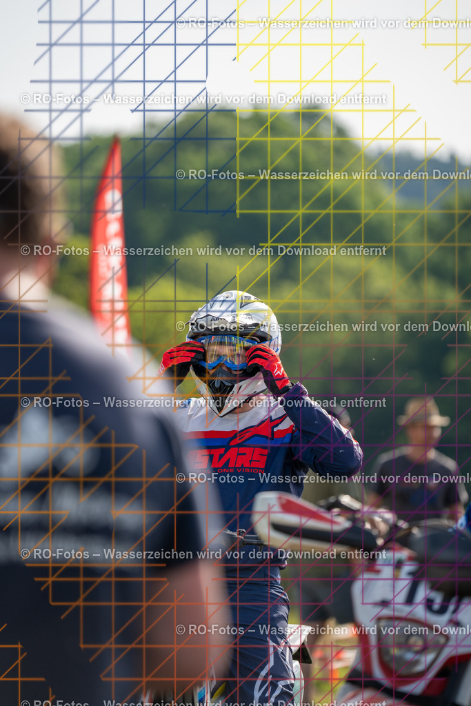 Wolfshausen 4 Lauf -83 | Sportfotografie von RO-Fotos: Motorsport, Motocross, Enduro, Laufveranstaltungen und Triathlon. Professionelle Fotos von Sportlern und Events. - Realisiert mit Pictrs.com