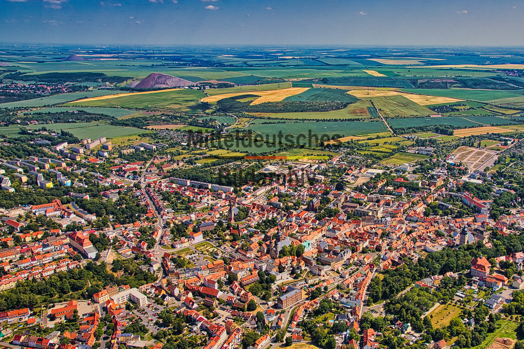 Lutherstadt_Eisleben_5576 | Lutherstadt Eisleben ist eine Mittelstadt und die zweitgrößte Stadt im Landkreis Mansfeld-Südharz im östlichen Harzvorland in Sachsen-Anhalt.  - Realisiert mit Pictrs.com