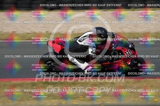 2024_09_07_PBK_31580 | Sportfotografie; SlowMotion; Video; Rennstrecke; Hafeneger; Speer; Racing; RSE; BMW; CBO; Trackday; Motorsportarena; Hockenheimring; Brno; Most; Barcelona; Valencia