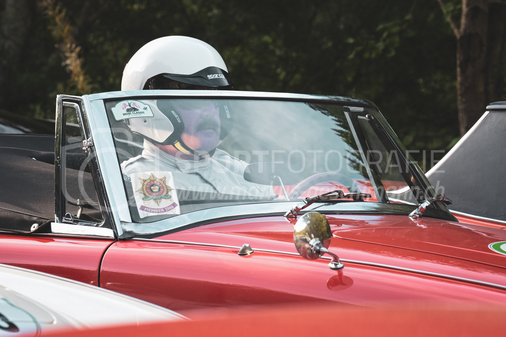 21. Arosa ClassicCar 2025 - 7. =September= 2025 | Vorstart am 21. Arosa ClassicCar in Langwies..@arosaclassiccar, @arosa.official, #arosaclassiccar, #arosa, #76curves, #classiccarBild: Sportfotografie Markus Aeschimann | www.markus-aeschimann.ch - Realisiert mit Pictrs.com