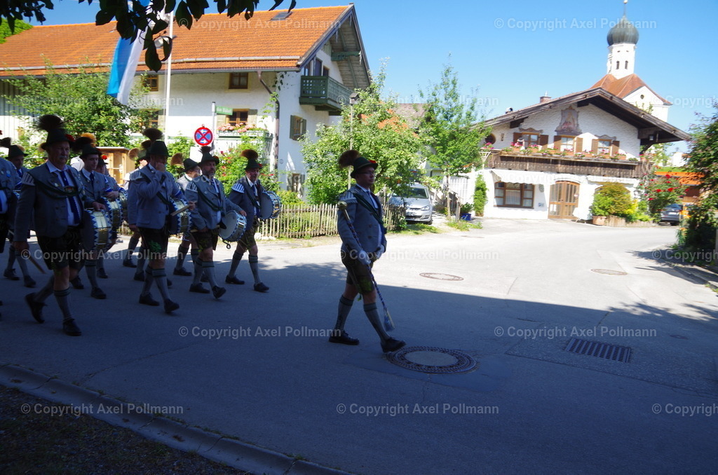 IMGP5103 | fotografiert von Axel PollmannLeonhardi Wallfahrt Benediktbeuern und Murnau, Fronleichnam, Fasching, Landschaft im Loisachtal und Benediktbeuern  - Realisiert mit Pictrs.com