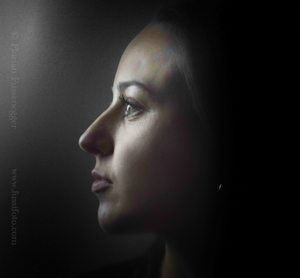 Conny-28 | "Fussifoto.com – Ihr Ansprechpartner für hochwertige Fotografie! Entdecken Sie kreative Bilder und professionelle Dienstleistungen. Kontaktieren Sie uns für Ihre Projekte!"