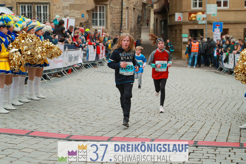 Stadtwerke Jugendlauf 1700m | 3 Koenigslauf 2023 - Realisiert mit Pictrs.com