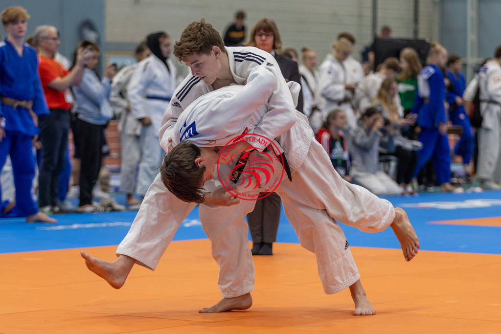 Internationaler Adler Cup 2024 | Foto vom Internationalen Adler Cup Judo Turnier im Sport- und Freizeitzentrum Kalbach im Oktober 2024 - Realisiert mit Pictrs.com