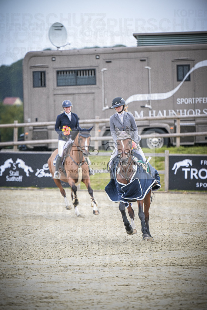 DOS_0119 | Entdecke hochwertige Reitturnierfotos von Foto Oger. Professionell, emotional und authentisch – jetzt Lieblingsmomente im Shop bestellen.Deutschlandweite Turnierfotografie. - Realisiert mit Pictrs.com