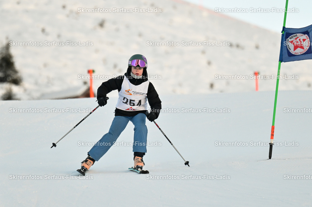 SRS_26.12.2025_0150 | SRS_26.12.2025_0150 - Realisiert mit Pictrs.com