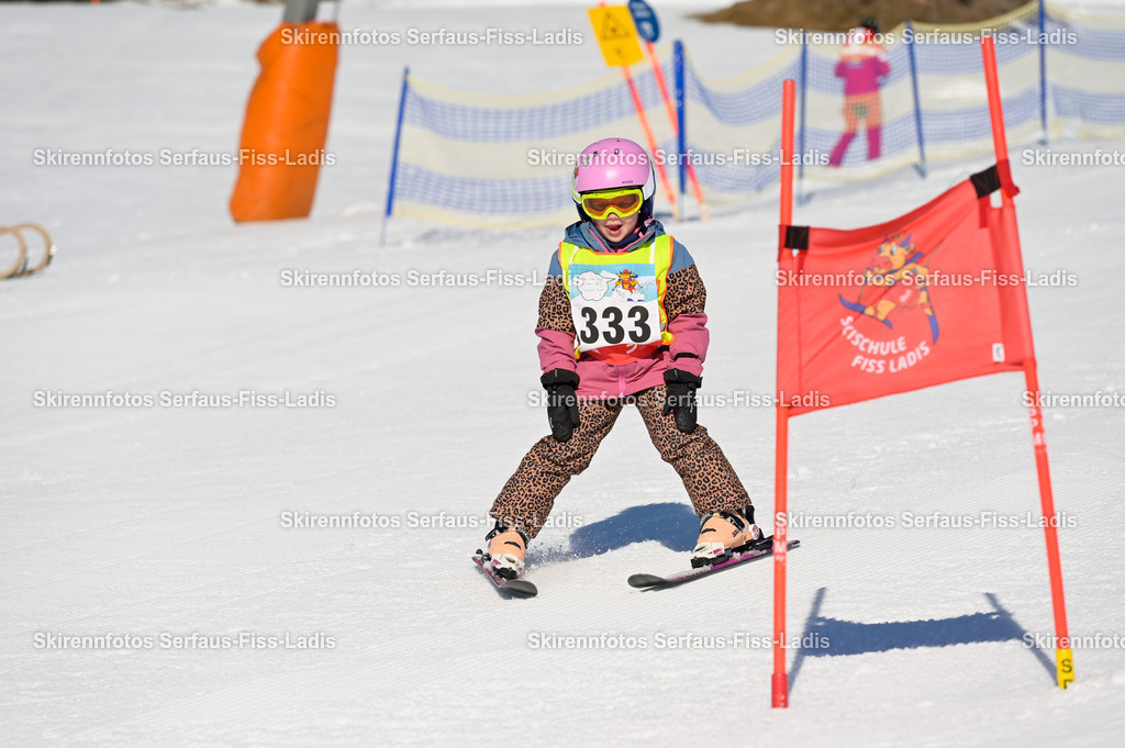 SRF_27.02.2026_109 | Skirennfotos,Serfaus,Fiss,Ladis,Kinderskirennen,Winter,Tirol,Oberland,skirace,SFL,feelfree,weil wir's genießen,ski,Ski,skifahren,Sonnenplateau, - Realisiert mit Pictrs.com