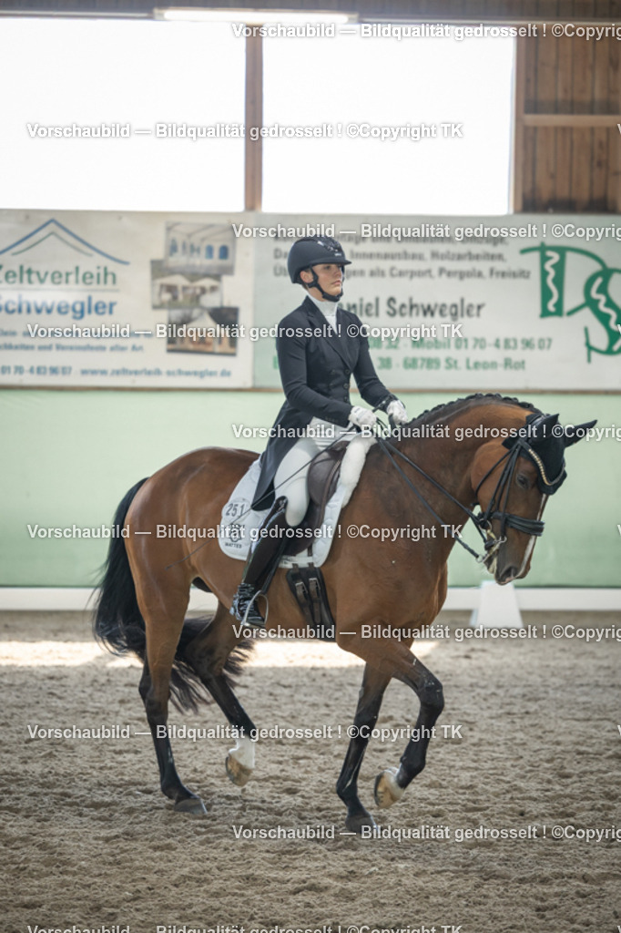 _D5A9530 | Emotionale Pferde- & People-Fotografie rund um Heidelberg, Leimen & Umgebung. Natürliche Fotos von Pferd, Mensch & Familie. Jetzt Termin sichern!