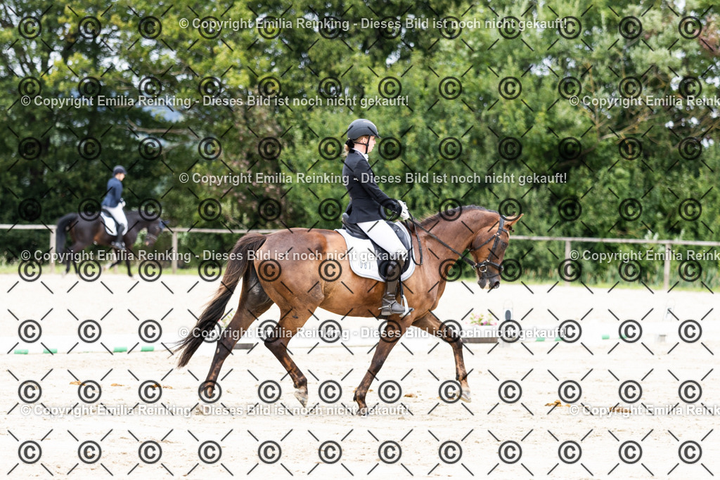 CL5A3210 | Emilia Reinking Fotografie - Realisiert mit Pictrs.com