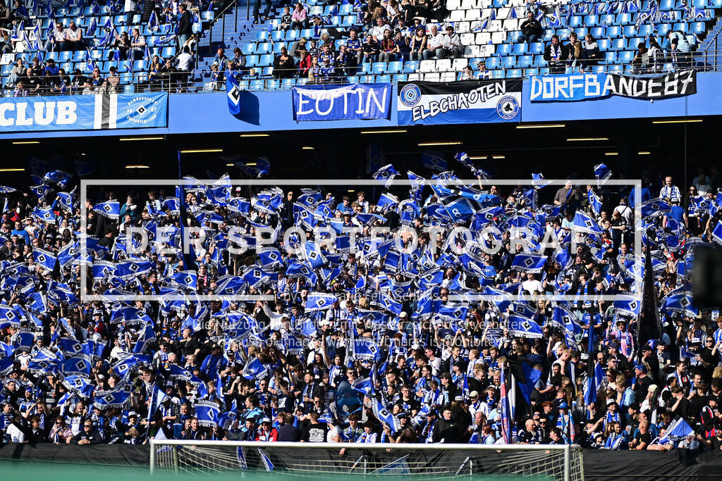 Fußball I Frauen I Saison 2024-2025 I DFB-Pokal I Halbfinale I Hamburger SV - SV Werder Bremen I 30488 | Der Sportfotograf. - Realisiert mit Pictrs.com