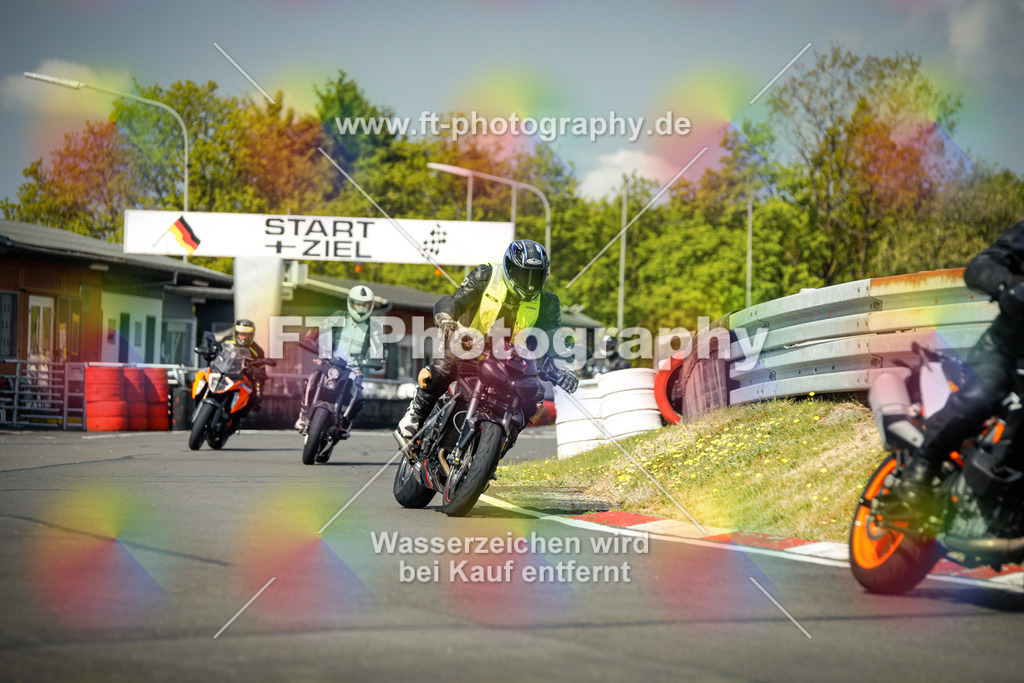 OBK_Mai_Volker_Adam-10582 | Hier findet Ihr Bilder von Touristenfahrten auf der Nürburgring Nordschleife oder von anderen Veranstaltungen die ich besucht habe. Viel Spass beim Durch Schauen 