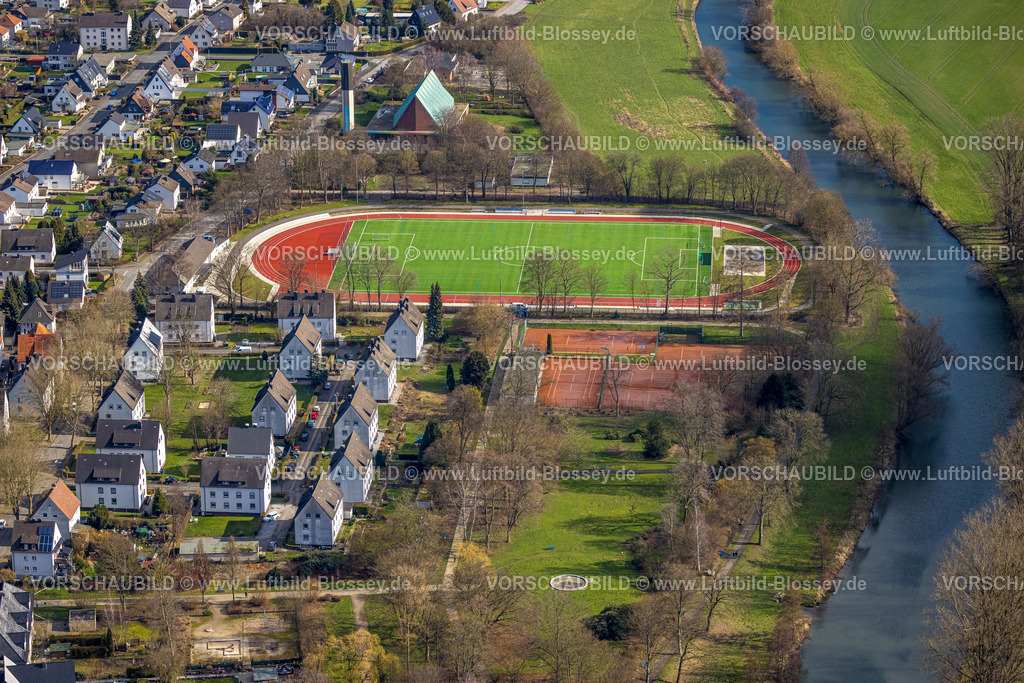 Froendenberg230214639 | Luftbild, Sportpark Fröndenberg, Fußballplatz und Tennisplätze, am Fluss Ruhr, Fröndenberg, Ruhrgebiet, Nordrhein-Westfalen, Deutschland