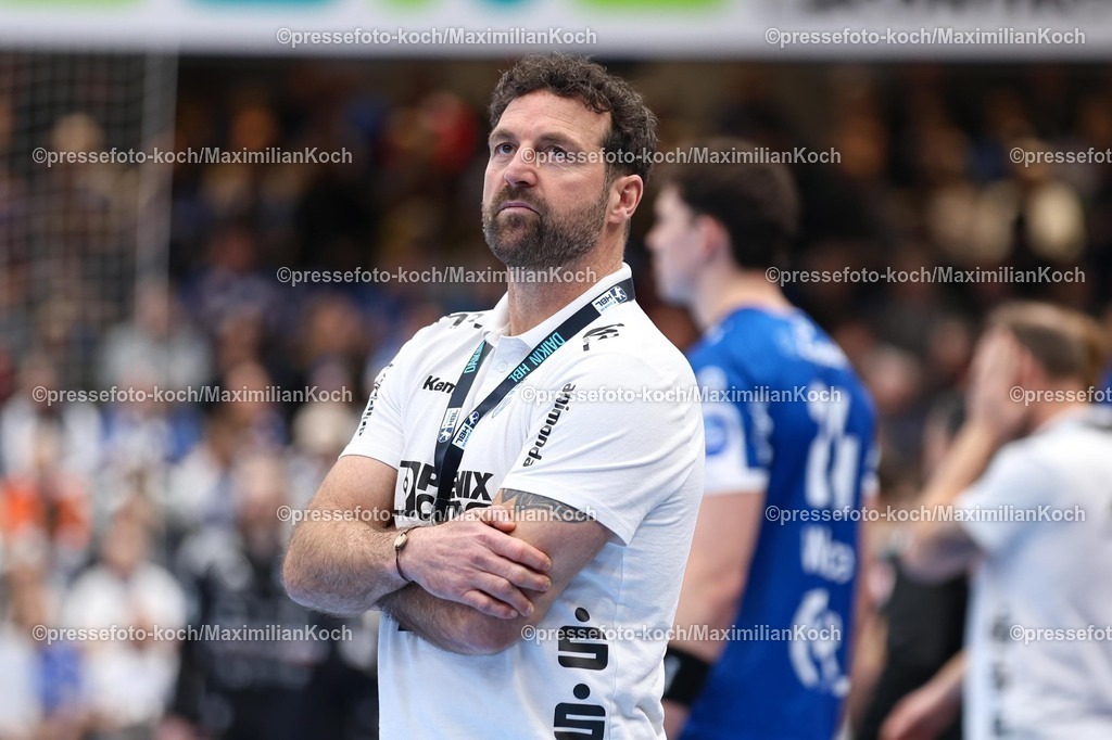 xKWIx15022601024 | 15.02.2026, xKWIx, Handball, DAIKIN HBL, TBV Lemgo Lippe - HC Erlangen, PHOENIX CONTACT arena: Florian Kehrmann (TBV Lemgo Lippe Cheftrainer) Photo: xKamilxWilkowskixPressefotoKochx