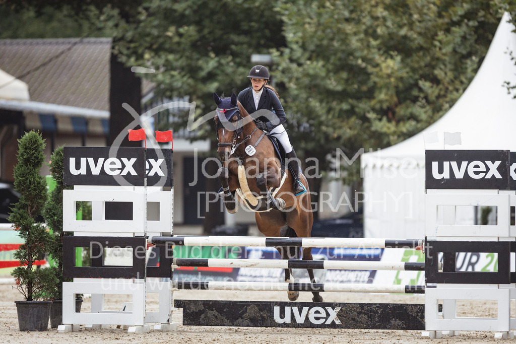 240913_OWLCh_AmateurS-308 | Deine schönsten Turniermomente als professionelle Fotos! Entdecke hochwertige Pferdesport-Fotografie im Online-Shop. Jetzt Fotos finden & bestellen!