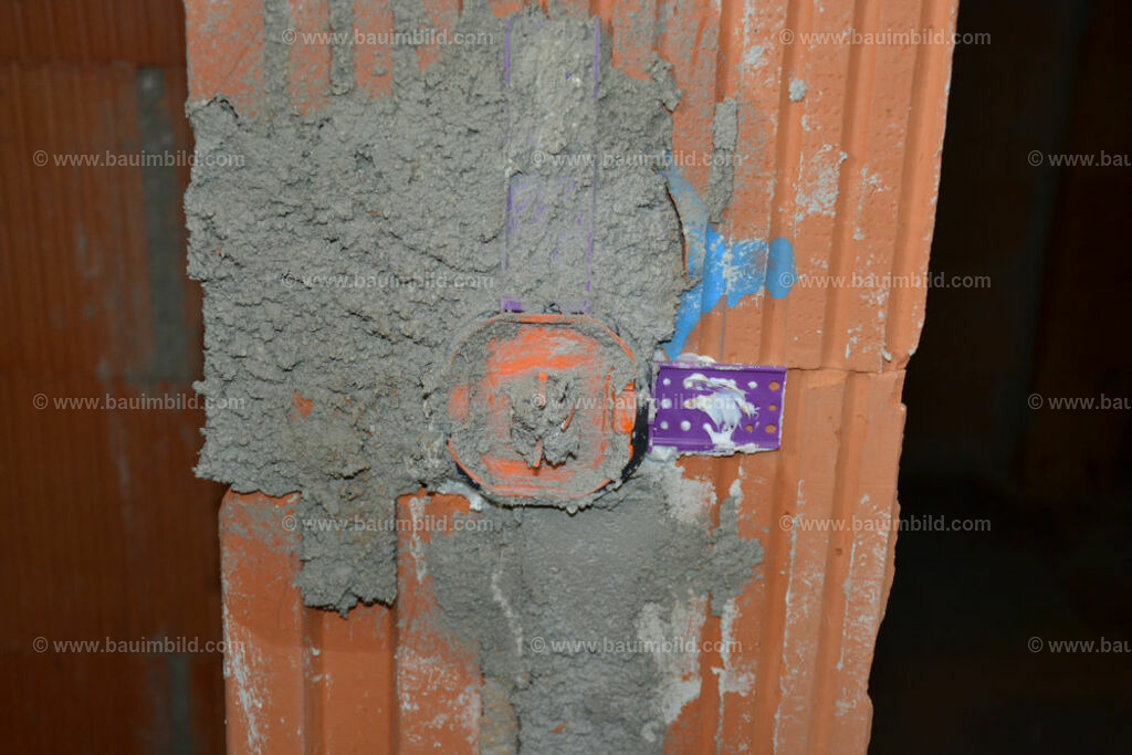 bib-lg07-mauerarbeiten-0269 | Nach LV-Leistungsgruppen sortierte Detailfotos über den Bau eines Hauses. Alle Hausbau-Bilder direkt vom Urheber und Autor der Website Haus-Selber-Bauen.com