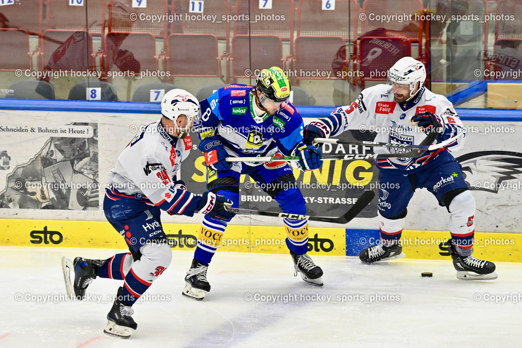 EC IDM WÄRMEPUMPEN VSV vs. HYDRO FEHERVAR AV 19 | #34 Terbocs Istvan HYDRO FEHERVAR, #8 Rebernig Maximilian EC VSV, #5 Stipsicz Bence HYDRO FEHERVAR, EC IDM WÄRMEPUMPEN VSV vs. HYDRO FEHERVAR AV 19, EC IDM WÄRMEPUMPEN VSV vs. HYDRO FEHERVAR AV 19 am 20.11.2024 in Villach (Stadthalle Villach), Austria, (Photo by Bernd Stefan)