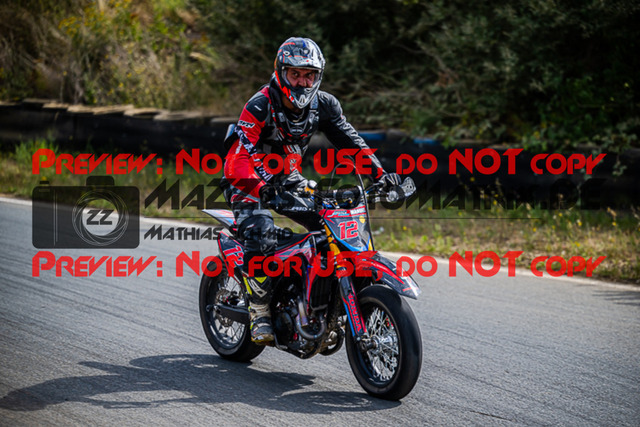 MaZZes_FotoMatrix_220814_7962 | UE40