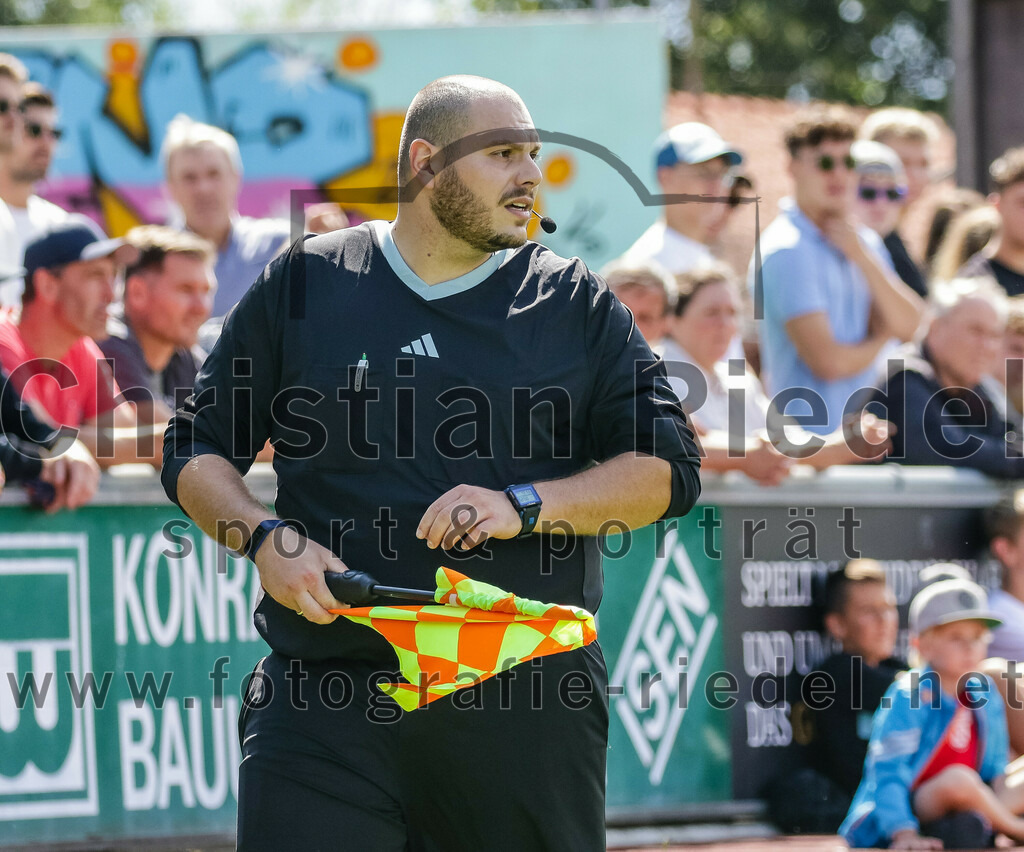 2023-07-30_116_FC_Lengdorf_gegen_SpVgg_Altenerding | Lengdorf, Deutschland, 30.07.2023:
Fußball, Kreisliga 2023 / 2024, 1. Spieltag, FC Lengdorf gegen SpVgg Altenerding, Endergebnis: 1:1

Foto: Christian Riedel / fotografie-riedel.net