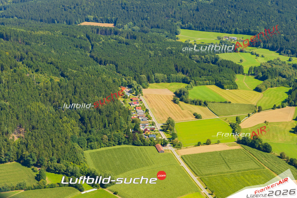 Schöne Luftaufnahme Trath Tiefenbach - Die Luftaufnahme wurde 2025 vom Flugzeug heraus erstellt ( keine Drohne ) - Hochauflösende Luftaufnahme - für professionelle Ausdrucke geeignet. Die Geschenkidee !Mit Lizenz und Bildrechte bestellbar