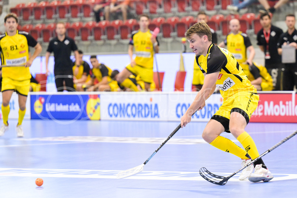 GC Unihockey vs HC Rychenberg - 27. August 2022 | GC Unihockey vs HC Rychenberg
AXA Arena, Winterthur
Moritz Krebs (#37 HC Rychenberg)
Bild: Sportfotografie Markus Aeschimann | www.markus-aeschimann.ch - Realisiert mit Pictrs.com