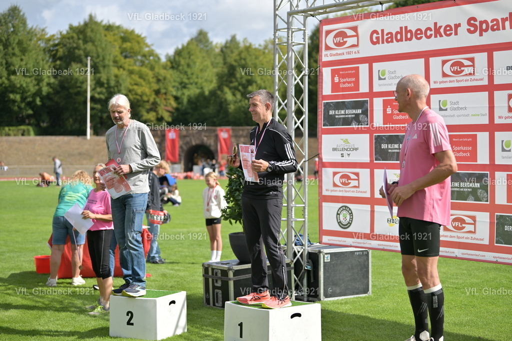 2026-08-23_Sparkassenlauf_Siegerehr_KH_00038 | Die Fotografen - Realisiert mit Pictrs.com