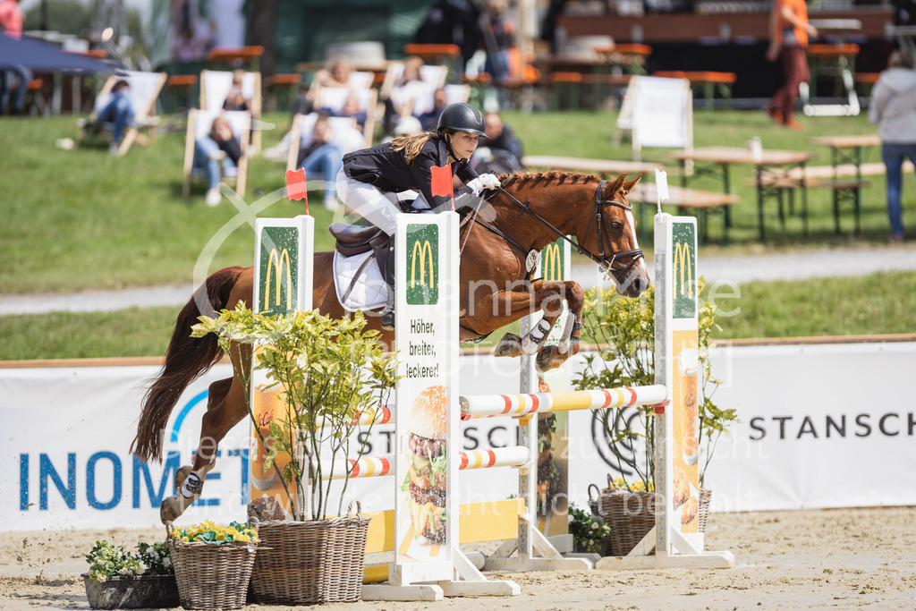 230728_BHO_A1-Stil-1-245 | Deine schönsten Turniermomente als professionelle Fotos! Entdecke hochwertige Pferdesport-Fotografie im Online-Shop. Jetzt Fotos finden & bestellen!