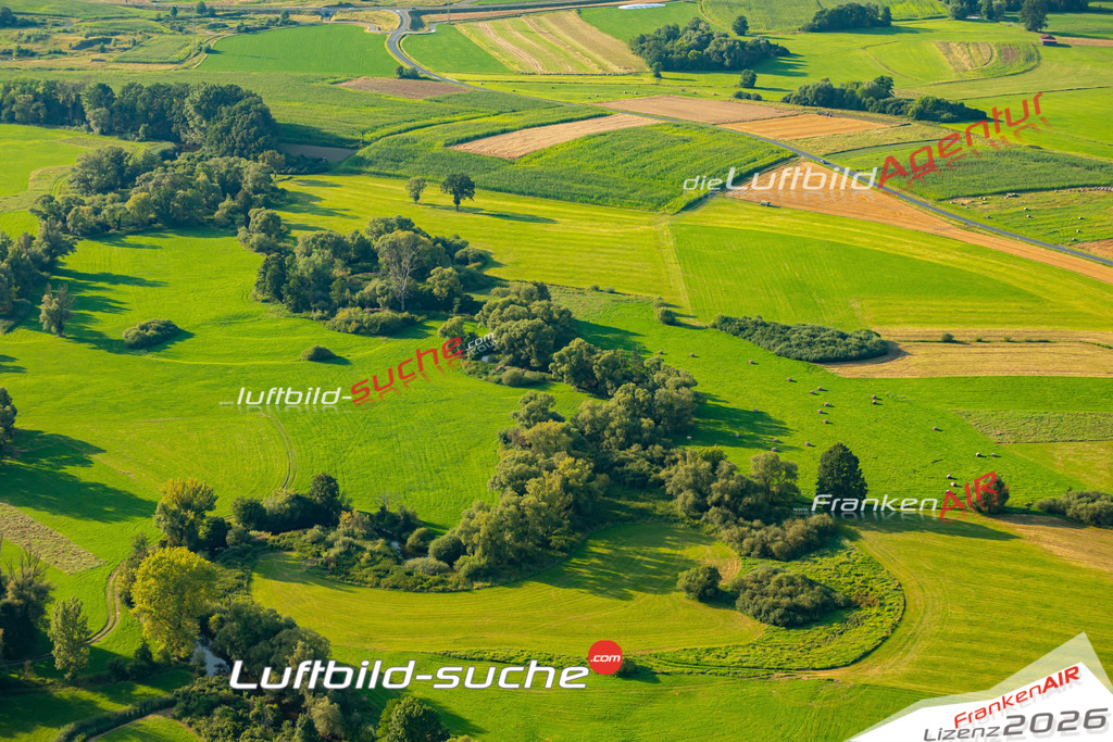 Das Luftbild zeigt : Roter Main Kulmbach - Die Luftaufnahme wurde 2024 vom UL-Flugzeug aus erstellt ( keine Drohne ) - Hochauflösende Luftaufnahme - Für grossformatige Ausdrucke geeignet. Die Geschenkidee !Mit Lizenz und Bildrechte bestellbar