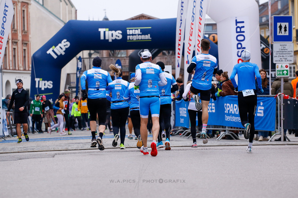 AW_20231231awmac8008 | WELS, 31.12.2023, Sparkasse Silvesterlauf Wels 2023 , Image shows: Photo: WAPICS / Andreas Willdoner
