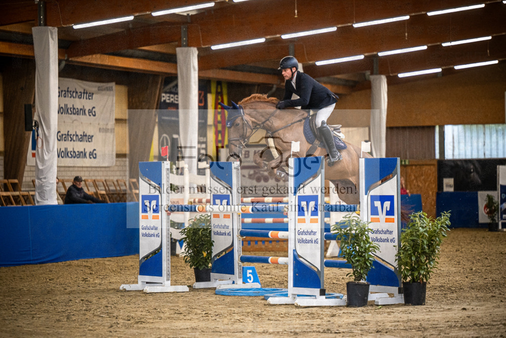 DOS_1639 | Entdecke hochwertige Reitturnierfotos von Foto Oger. Professionell, emotional und authentisch – jetzt Lieblingsmomente im Shop bestellen.Deutschlandweite Turnierfotografie. - Realisiert mit Pictrs.com