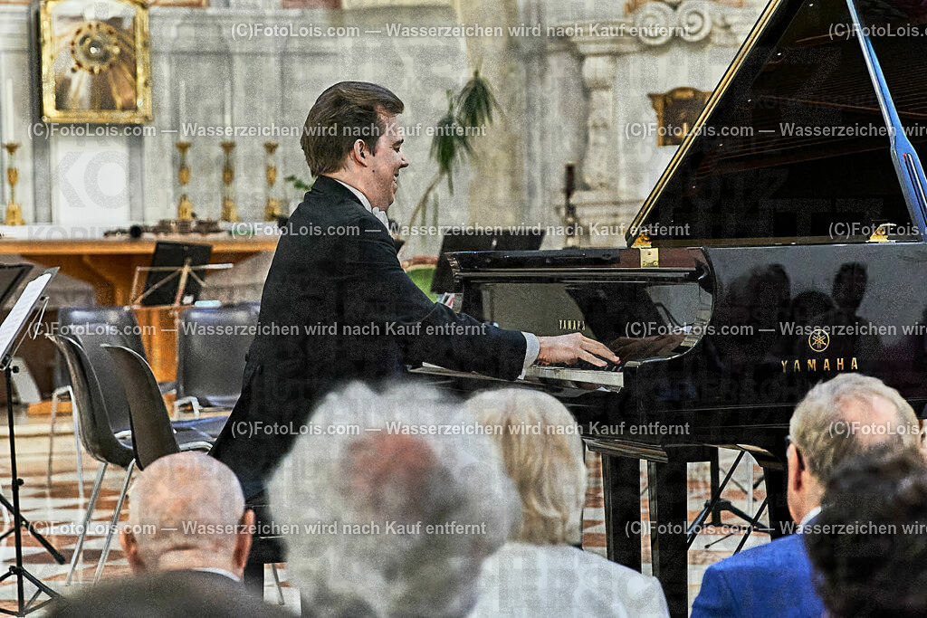 ALS0421_XXXIX-Chopin-Festival_Eroeffnungskonzert_Wunder Ingolf | (C)FotoLois.com, Alois Spandl, Eröffnungskonzert in der Kartausenkirche mit Camerata Mozartiana unter Dirigent Daniel Auner, Janusz Olejniczak (Klavier), Natalia Rehling (Klavier), Kompnistin Johanna Doderer und Ingolf Wunder (Klavier), Fr 4. August 2023  . August 2023.