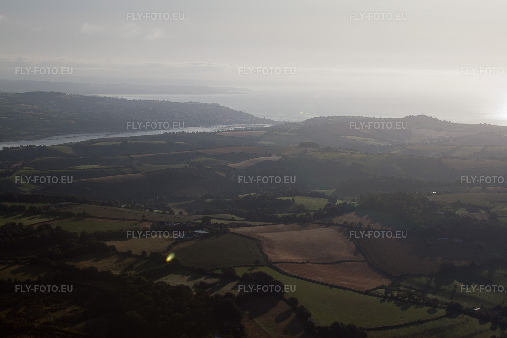 Vue aérienne: Vue de la ville à Kingskerswell dans le département Angleterre, Grande Bretagne. Photo: IMG_19718.jpg prise le 25/07/2009 par Werner Riehm/FLY-FOTO.eu – Résolution de l'original: 4752 x 3168 px