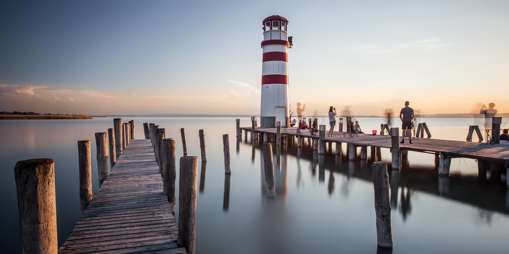 Landschaftsbilder_Landschaftsfotos_Kaufen_Wandbilder_Roman_-Huditsch-Fotografie_016_Burgenland_Neusiedler See_Leuchtturm | Exklusiver Webshop für hochwertige Landschaftsfotos aus Kärnten, Österreich und der ganzen Welt.
Landschaftsfotos auf Leinwand, Acrylglas, Aludibond
Wandbilder online kaufen, fürs Zuhause oder als Geschenk zum Geburtstag, Weihnachten und mehr - Realisiert mit Pictrs.com