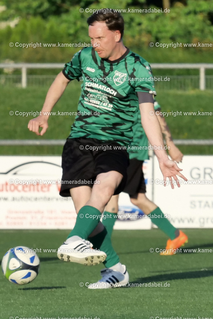 Fußball Kreispokal 25/26 Ü 32 : Spiel um Platz 3 : SV 08/29 Friedrichsfeld - SV Ringenberg AH  2 : 1 | Fußball Kreispokal 25/26 Ü 32 : Spiel um Platz 3 : SV 08/29 Friedrichsfeld - SV Ringenberg AH  2 : 1Spielort : Voerde Friedrichsfeld - Realisiert mit Pictrs.com