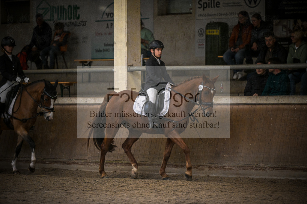 DOS_1354 | Entdecke hochwertige Reitturnierfotos von Foto Oger. Professionell, emotional und authentisch – jetzt Lieblingsmomente im Shop bestellen.Deutschlandweite Turnierfotografie. - Realisiert mit Pictrs.com