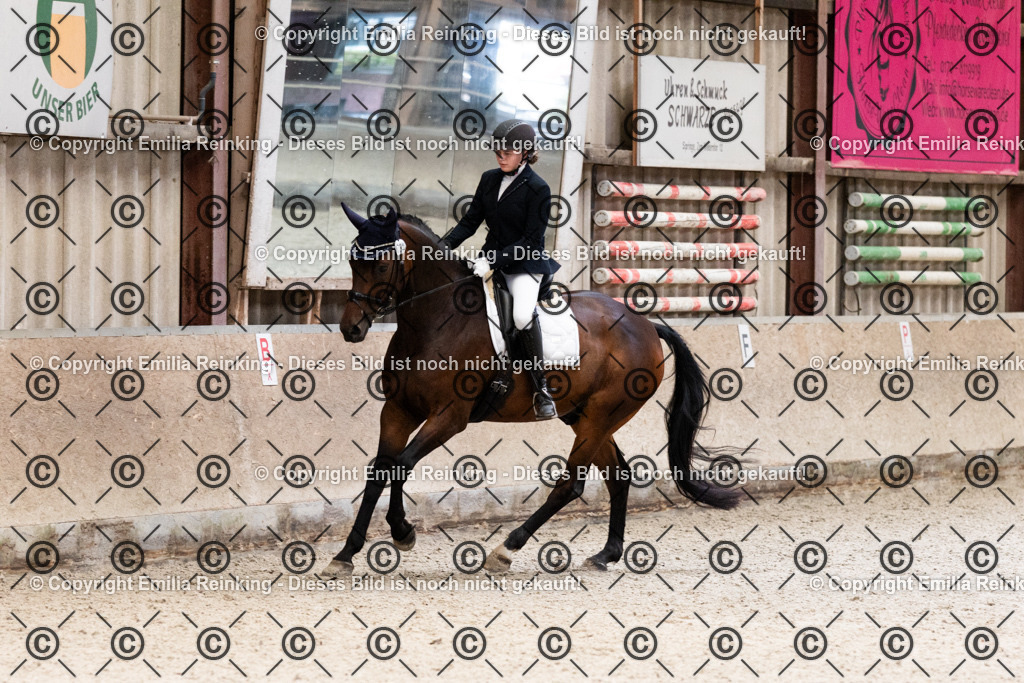 CL5A7220 | Emilia Reinking Fotografie - Realisiert mit Pictrs.com