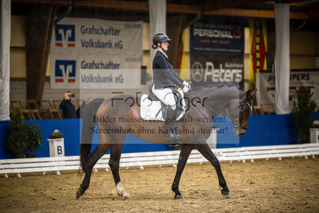 DOS_0202 | Entdecke hochwertige Reitturnierfotos von Foto Oger. Professionell, emotional und authentisch – jetzt Lieblingsmomente im Shop bestellen.Deutschlandweite Turnierfotografie. - Realisiert mit Pictrs.com