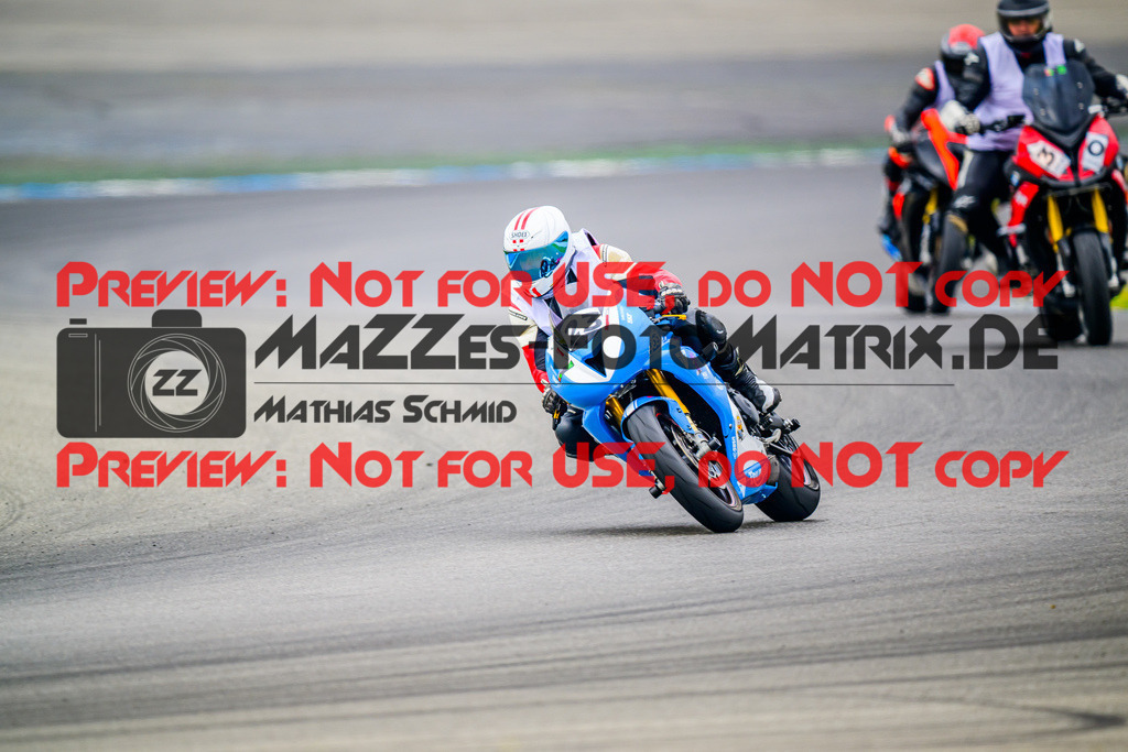 MaZZes_FotoMatrix_240614_6007705_7026 | INST