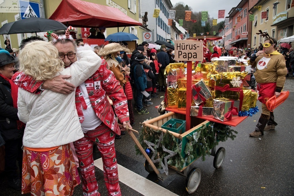 Fasnacht _24-185-RA | Fotoblog Schwarzwald, Foto Blog Wiesental, Pfaffenberg, Winterzauber, Zeller Bergland, Zell im Wiesental, Fotoblog Wiesental, Landschaftsfotos, Bilder Wiesental, Natur, Naturbilder, Fastnacht, Zeller Fastnacht, Zeller Fasnacht, Zeller Bergland, Belchen, - Realisiert mit Pictrs.com
