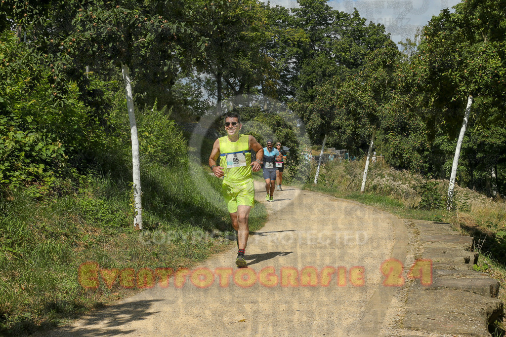 250824_1239_EX1_0060 | Sportfotografie im Rhein-Sieg Kreis, Köln, Bonn, NRW, Rheinland Pfalz, Hessen, etc. Unser Tätigkeitsfeld umfasst den Laufsport vom Volkslauf über den Marathon, Duathlon, Triathon bis zum Ultralauf wie Kölnpfad Ultra oder Schindertrail.