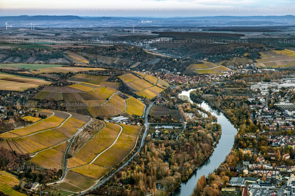3808555 | Weinbergslandschaft an der Mainschleife bei Escherndorf und Nordheim