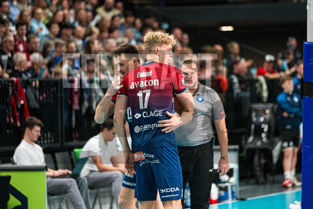 Volleyball I Herren I Saison 2025/2026 I Bundesliga I 5. Spieltag I SVG Lüneburg - VfB Friedrichshafen | CONTRAST ZERØ MEDIA - Realisiert mit Pictrs.com